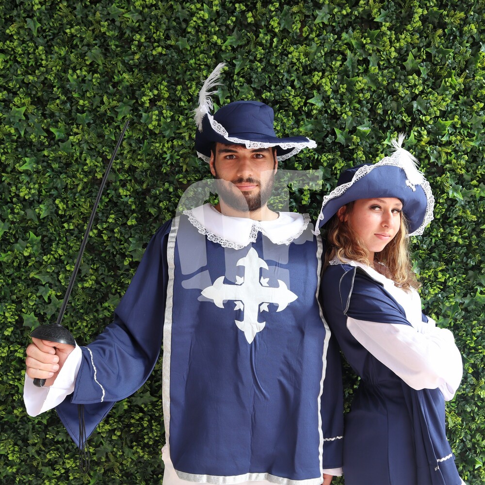 Figurinos e Personagens